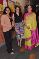 Soha Ali Khan supports fashion for a Cause at Muktangan Ngo in Mumbai on 16th Sept 2013 (26).JPG
